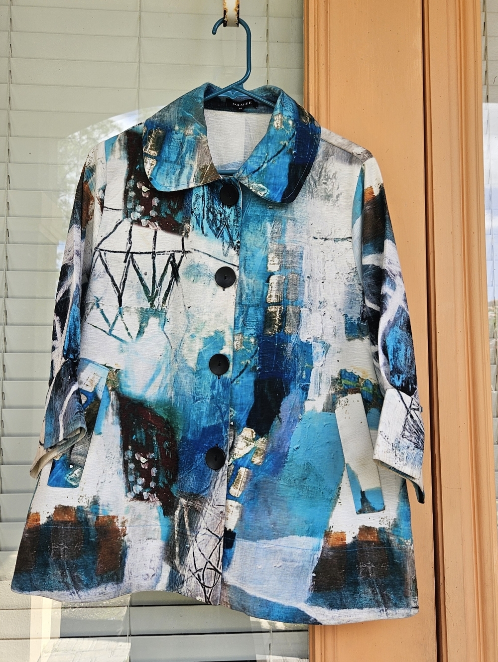 Womens Summer Shirt, Size Medium, Damee Shirt